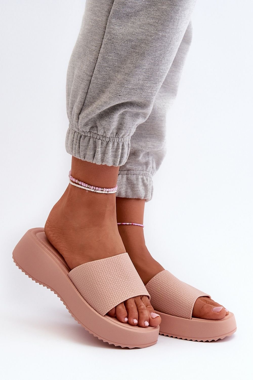 Flip-flops model 198443